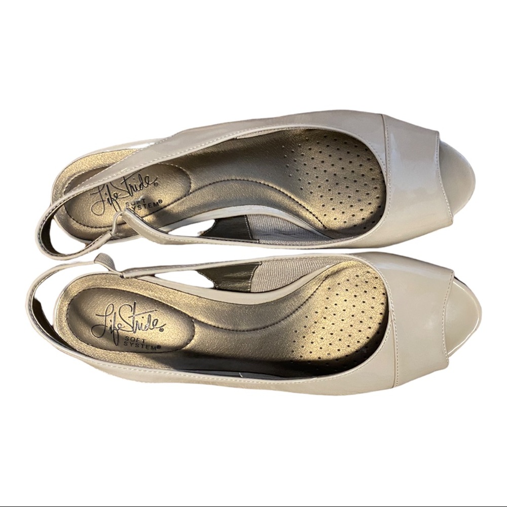 Life Stride Taupe Sling Back Peep Toe Heels.  GUC. Size 10
